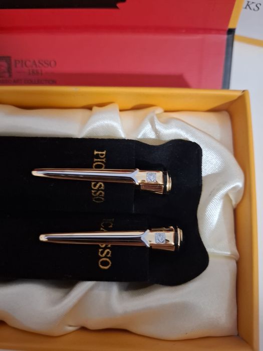 Set Cadou Stilou Picasso Art Collection,penita iridium  placata cu aur