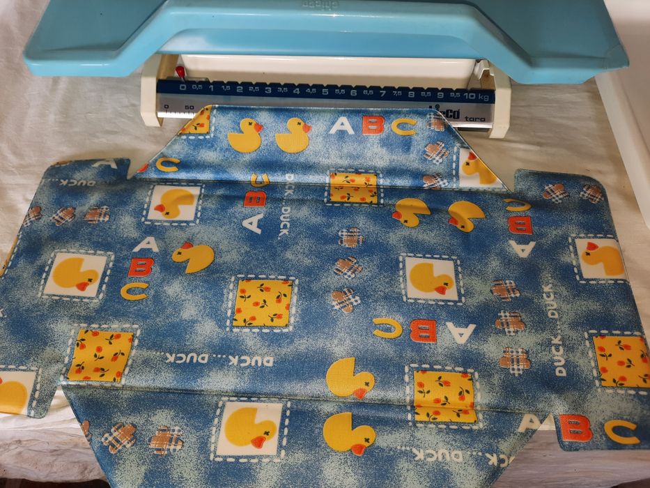 Винтидж бебешко кантарче на Chicco