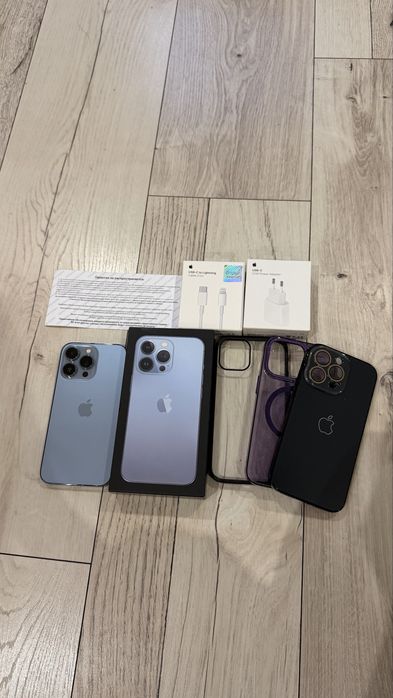 Срочно продам айфон 13 про