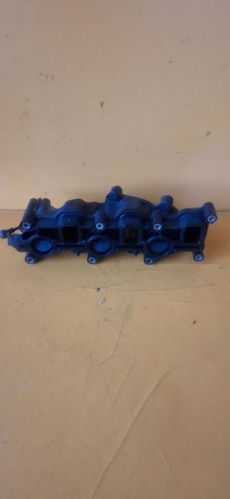 Всмукателен колектор модул с вихрови клапи VAG Z059129711CL A4 B8 A5 8T A6 C6 C7 Q5 8R Q7 4L Touareg 7L 7P 2.7 / 3.0 TDI