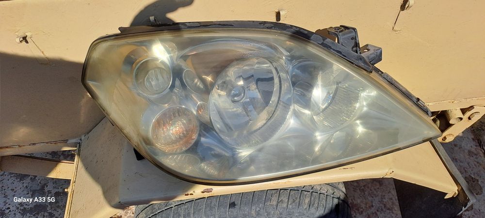 Фар за  Нисан Примера П-12 /Nissan Primera P-12