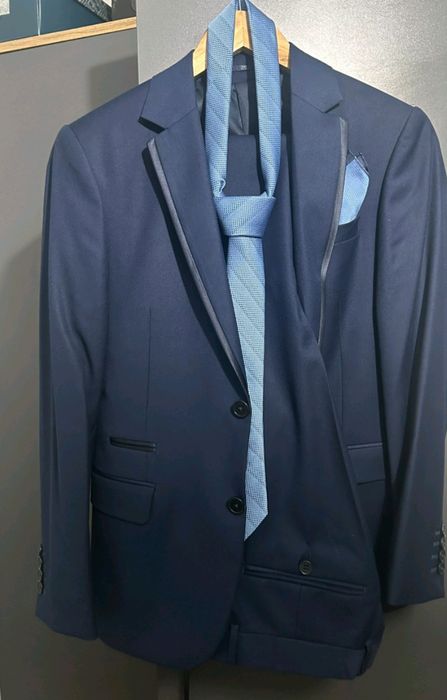 Мъжки костюм 46 размер