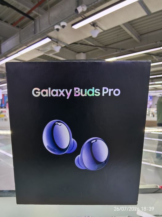 Buds Pro состояние идеальное полный комплект 35000