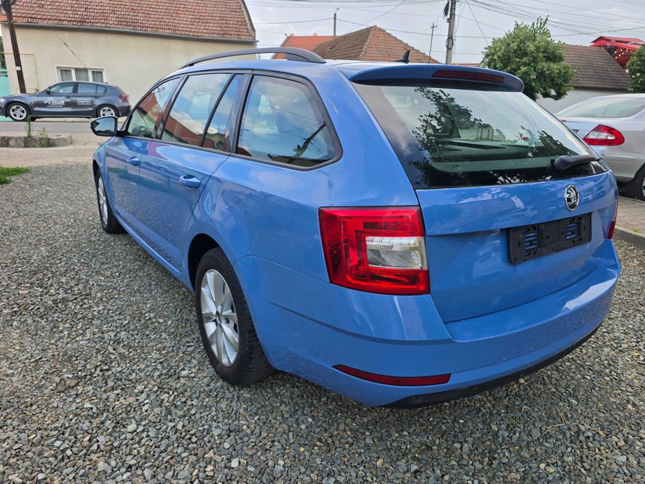 SKODA Octavia 2019 — imagine 4