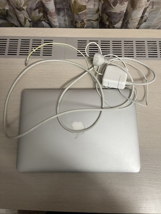 Macbook air 13, 2015 год