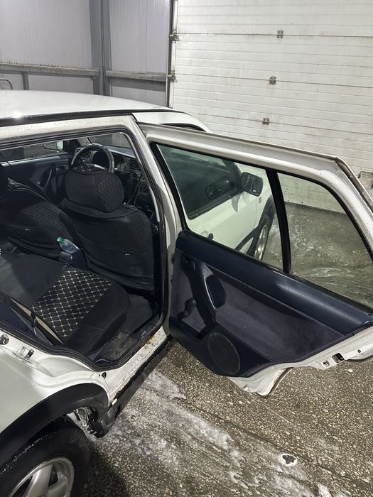Машина volkswagen vento 1994