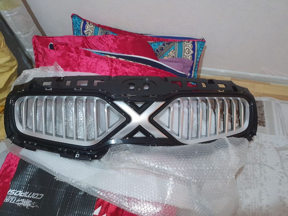 Решётка радиатора Kia KX5 / Sportage 4 (не подошла)