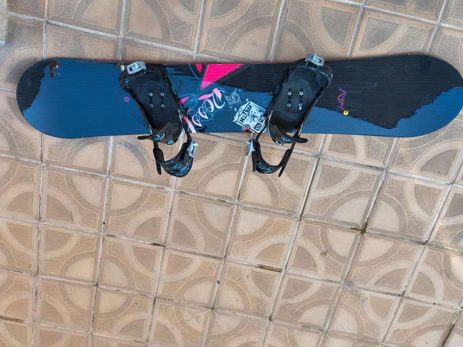 Сноуборд дъска плюс автомати