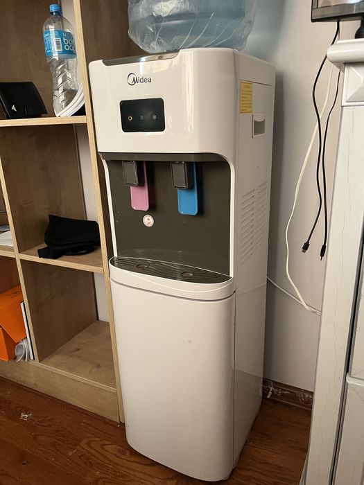 Диспансер для воды, кулер для воды