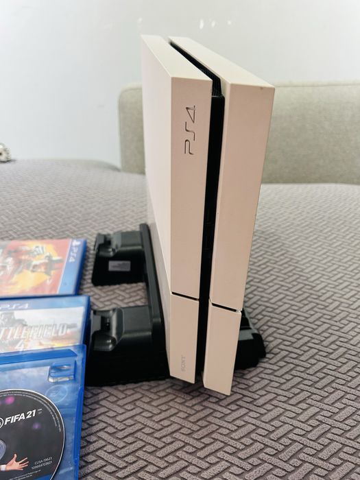 PS4 Fat 500 GB RDR 2 с дисками