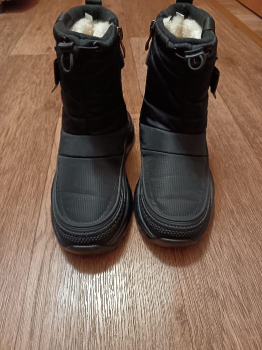 Продам дутыши 36 размер