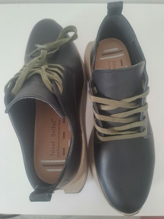 Обувки изцяло естествена кожа с масивна подметка