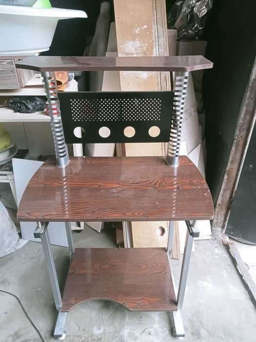 Компьютерный стол доставка