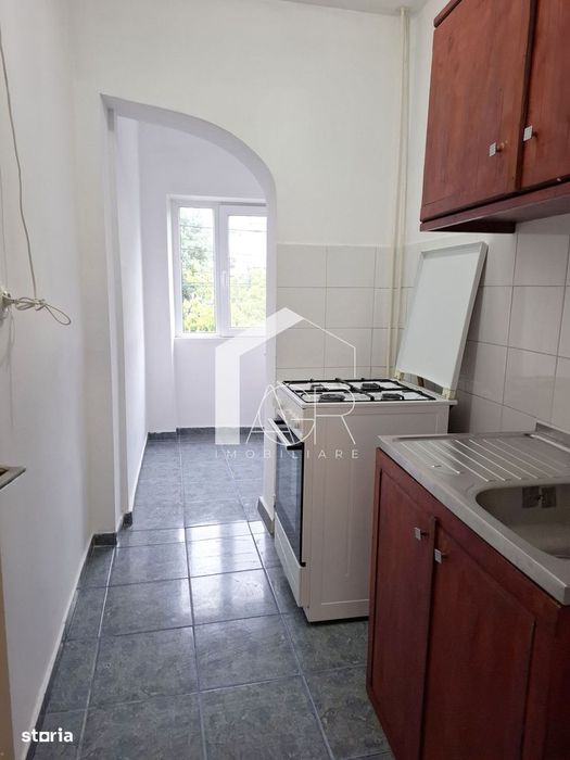 Garsoniera, etajul 1, zona Malu Rosu
