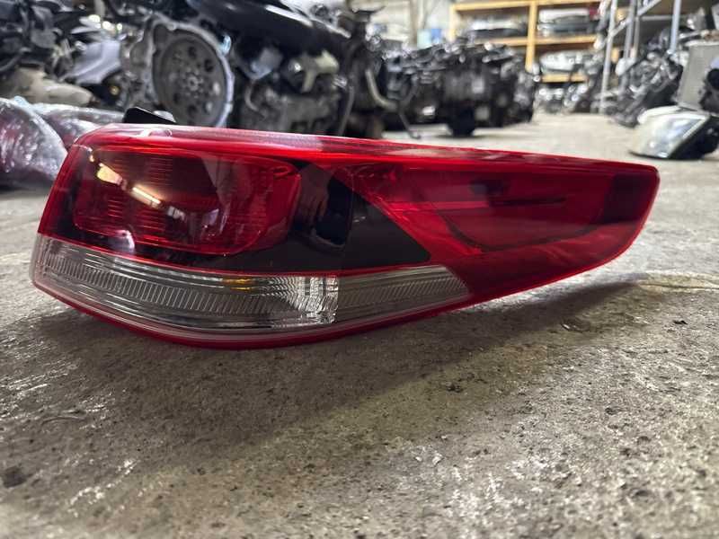 Фонарь заднего хода Kia Optima