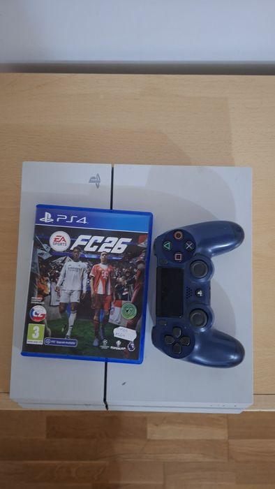 Vand PS4+joc in stare buna de functionare pret 450 lei