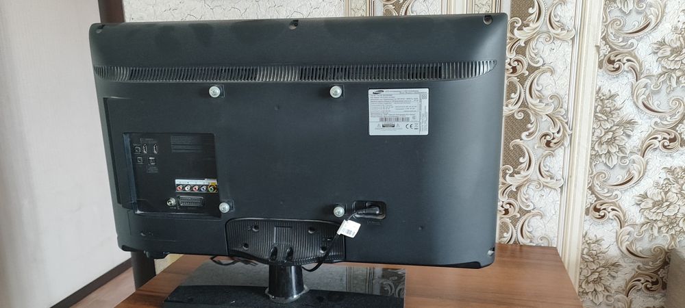 Продам LED-телевизор