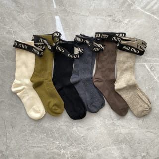 Дамски чорапи различни цветове