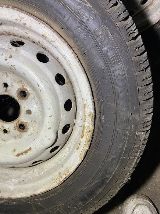 Продам 2 колеса в зборе отжигули