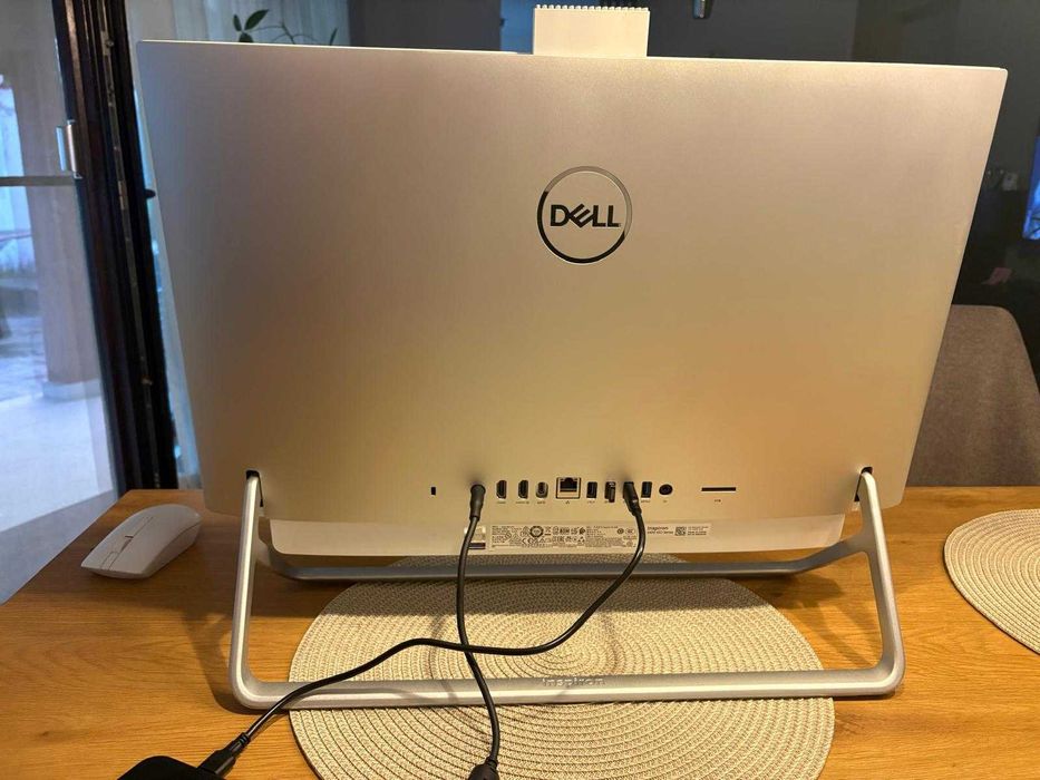 Inspiron 5400 AIO Dell - 11th Gen Intel (R) Core (TM) i5-1135G7 @2.40Ghz