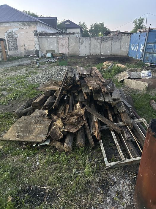 Отдам даром дрова самовывоз