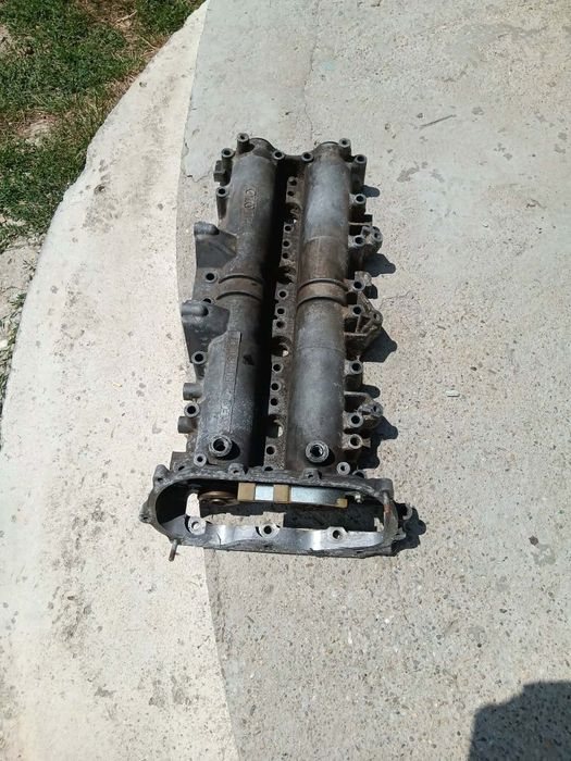 Capac motor chiulasa Fiat Iveco 3000,2007