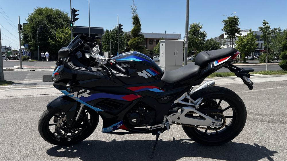 Продается BMW 400. Имеется рассрочка