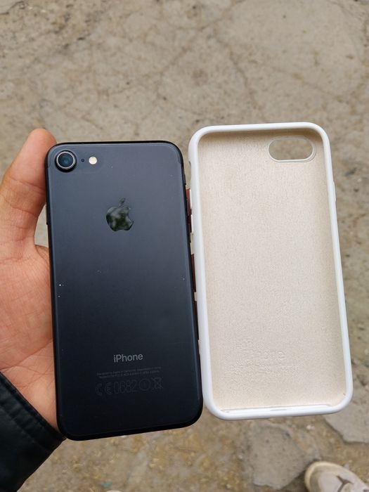 Iphone 7 sotiladi