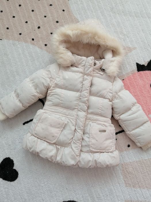 Рокли и яке за момиче