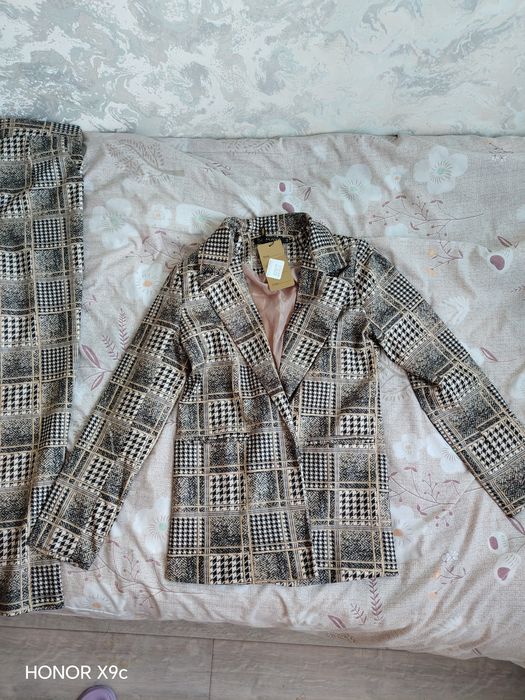 Новый офисный  костюм