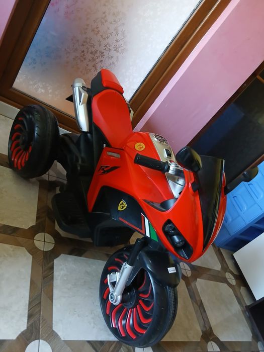 Motor  electric copii