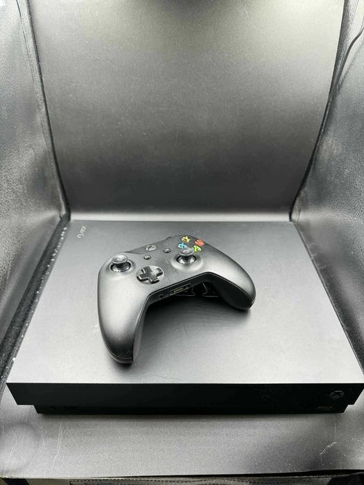 Hope Amanet P5-Consola X Box One S , Black, 1 TB - O Maneta !