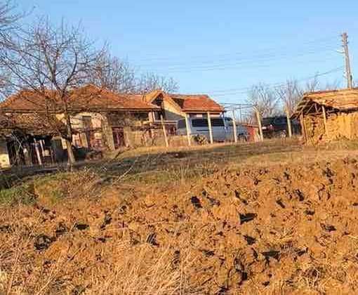 Продава се Парцел в Търговище, Център - 2300 кв.м за 14 €/кв.м - Снимка #1