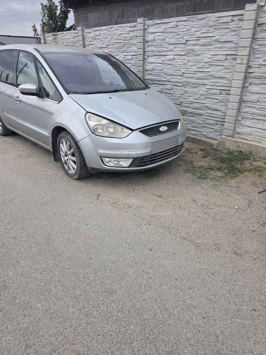 Dezmembrez ford galaxy 2.0 tdci 2010