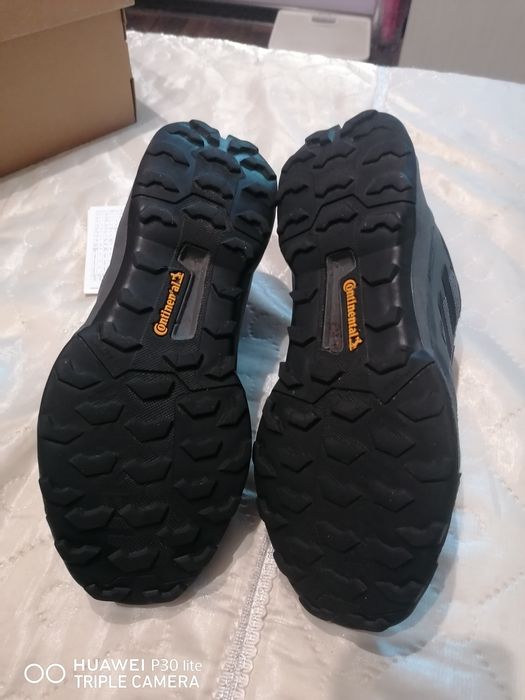 Маратонки Adidas 41 1/3