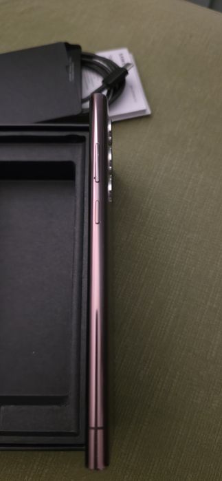 Samsung galaxy s22 ultra  256