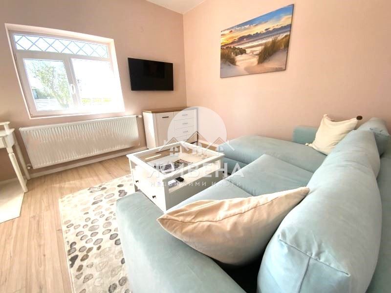 Продава обзаведена и реновирана къща в с. Паскалево, обл. Добрич