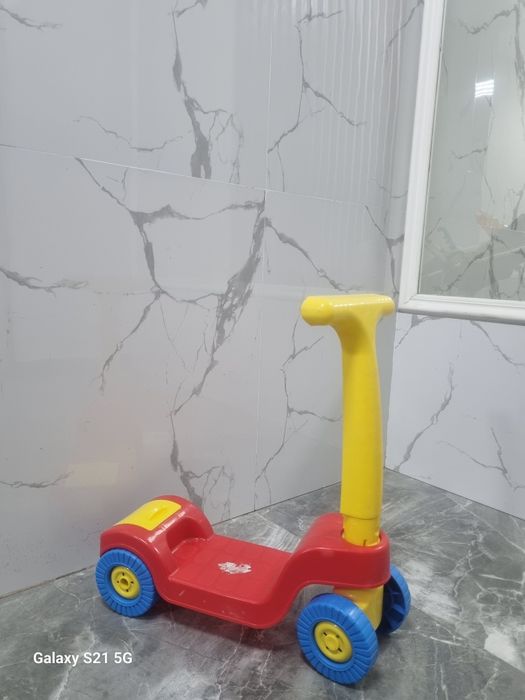 Продам  самокат  Полесье