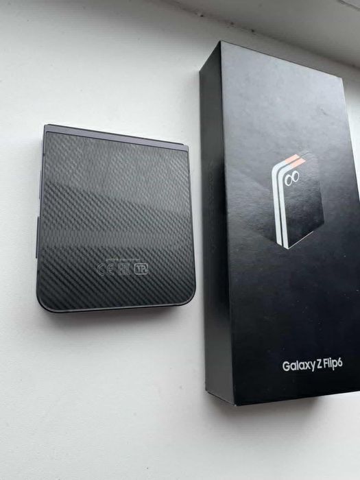 Продам Samsung z flip 6 самсунг флип 6