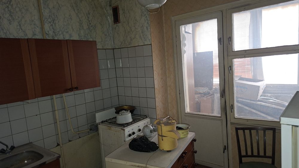 А Срочно Продаеться Сергели 7 2/3/5 2 балкона, метро 3 ст.