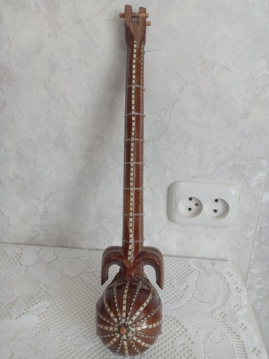 Рубаб, древний муз инструмент