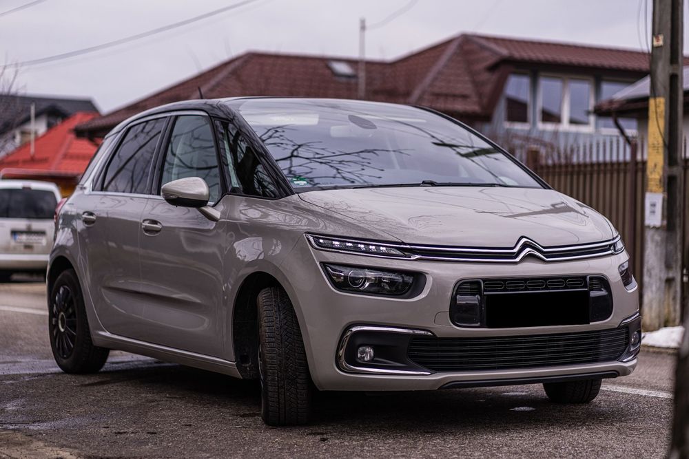 Citroën C4 Grand Space Tourer Citroen C4 Grand Space Tourer 2019 Automat Benzina
