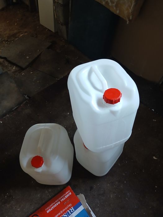 Новые чистые канистрые