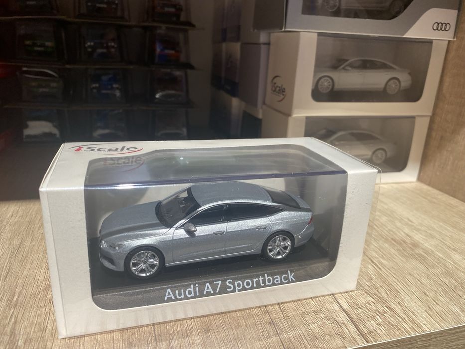 iScale AUDI A7 Sportback machetă auto scara 1:43 gri
