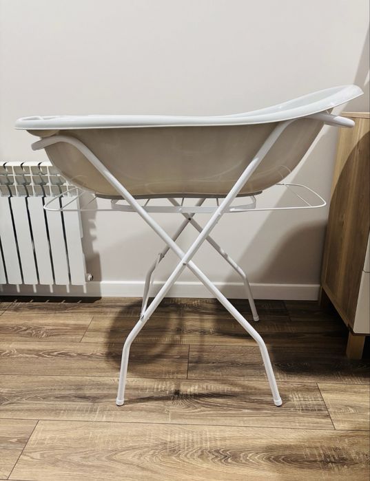 Подставка под ванночку