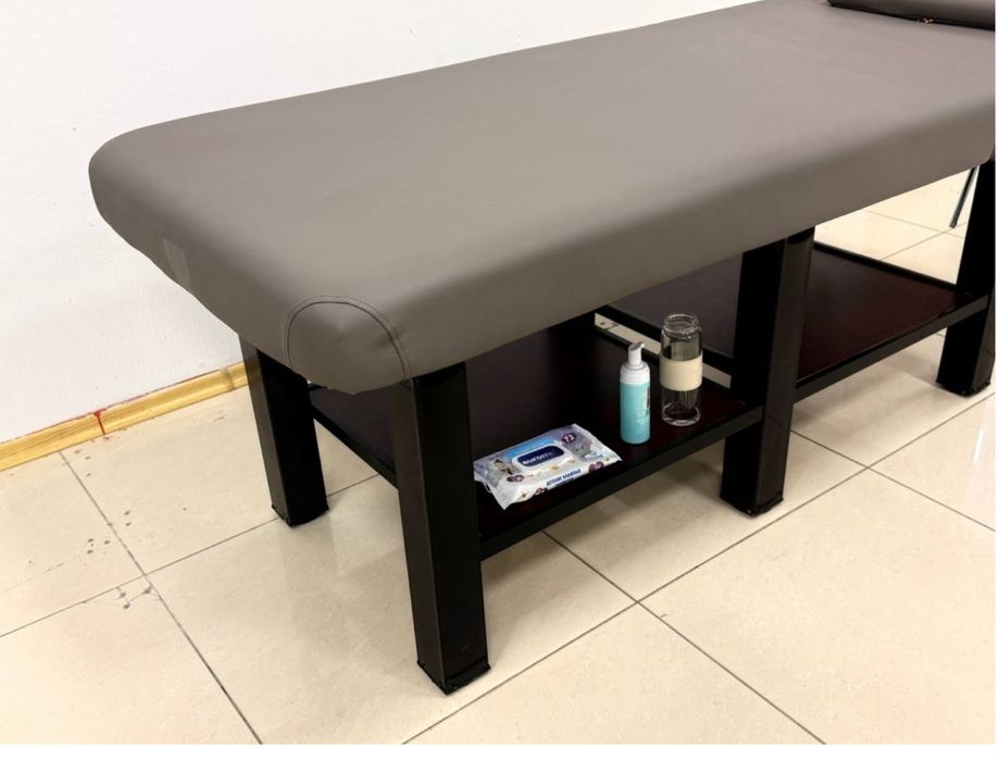 Кушетка практически новая