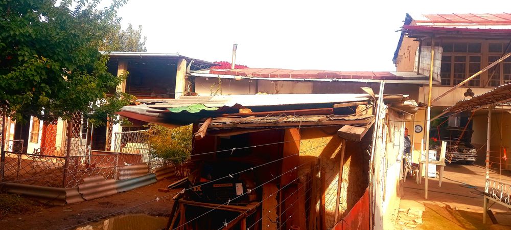 12.95 сот. Алмазар. район 5 жилых+ трёх этажная недостроенная новостро