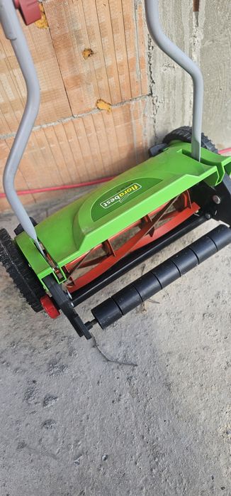 Vand cositoare gazon manuala