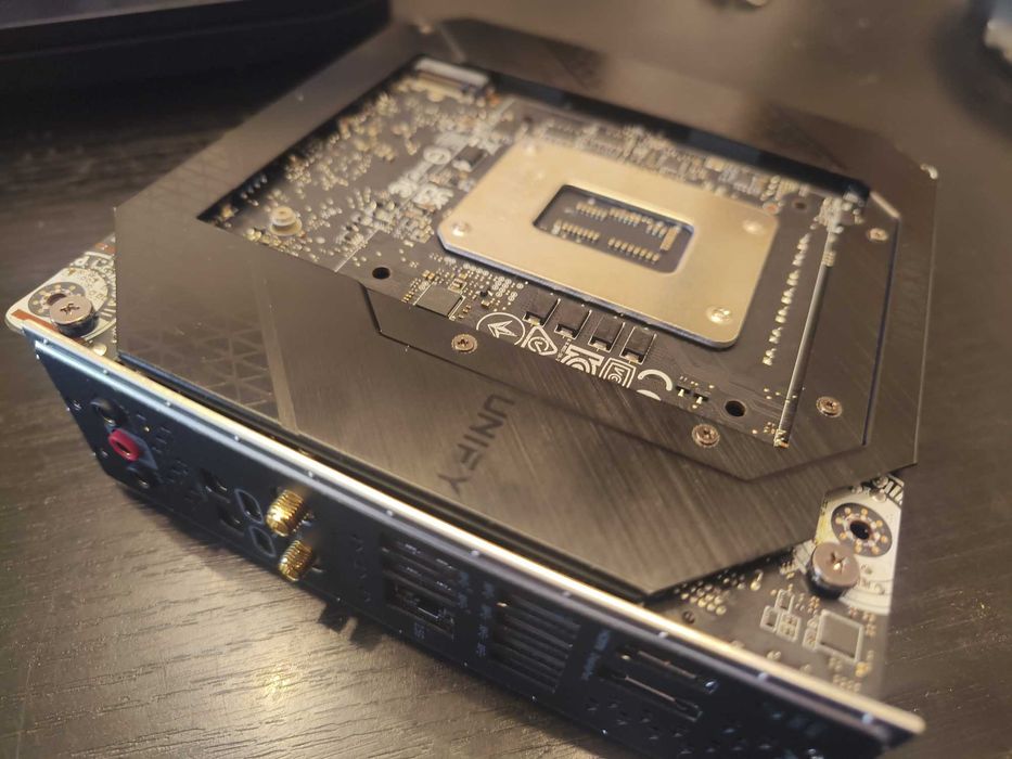 Placa de baza MEG Z690I UNIFY ITX