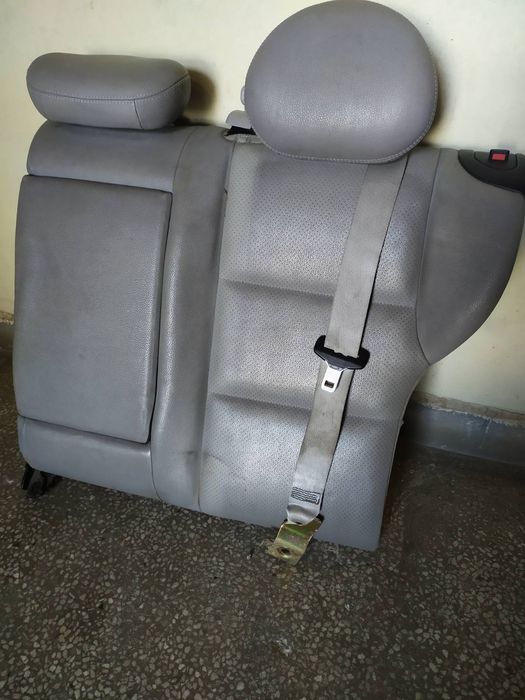 Салон за Мерцедес с220